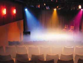 - Macht Theater!